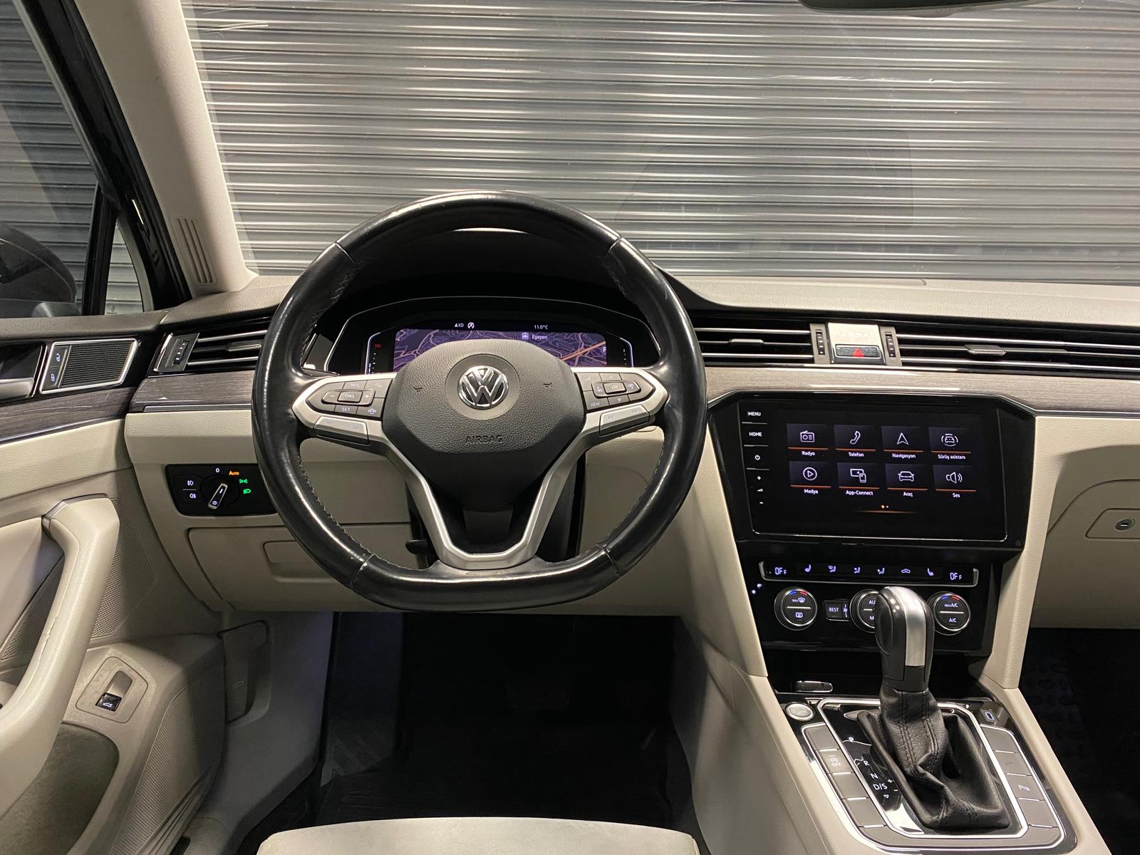 VOLKSWAGEN PASSAT 23